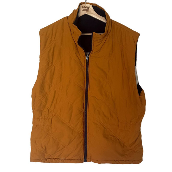 NIKE Vintage Reversible Quilted Vest in White/Orange in Men's Size Medium - Picture 4 of 16